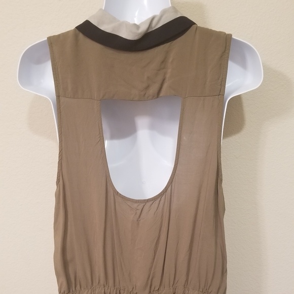 Romper - Picture 2 of 4